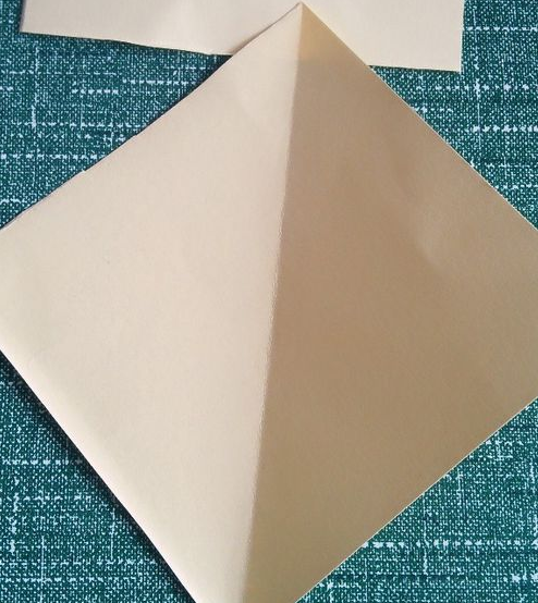 �Գƴ����򵥼�ֽ