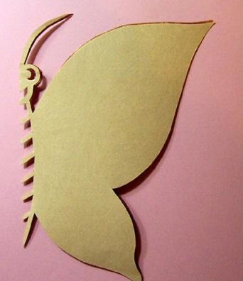 美丽的蝴蝶剪纸步骤