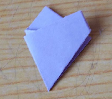 雪梨团花剪纸步骤