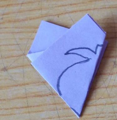 雪梨团花剪纸步骤