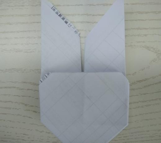 最简单小兔子折纸图解