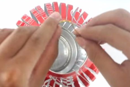 可乐瓶灯笼的制作方法