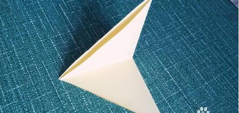 窗花的剪纸图案步骤