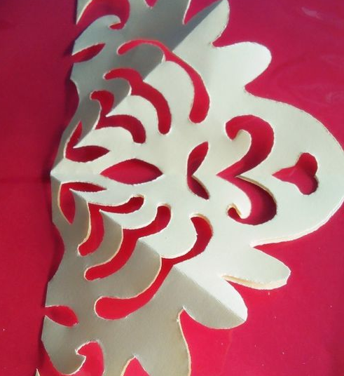 窗花的剪纸图案步骤