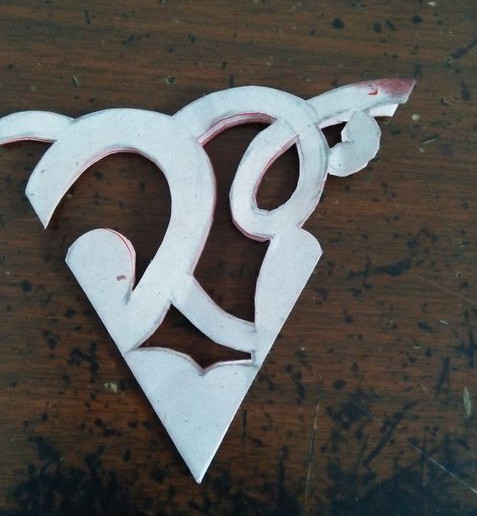 三瓣团花的剪纸步骤