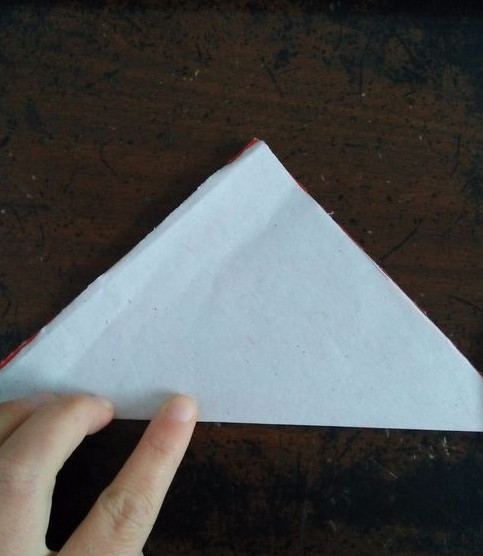 三瓣团花的剪纸步骤