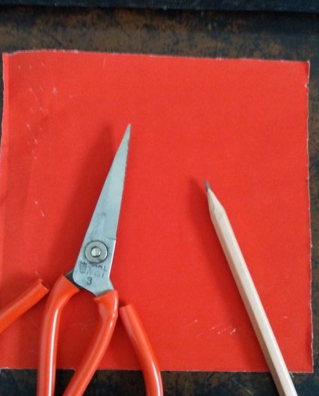 三瓣团花的剪纸步骤