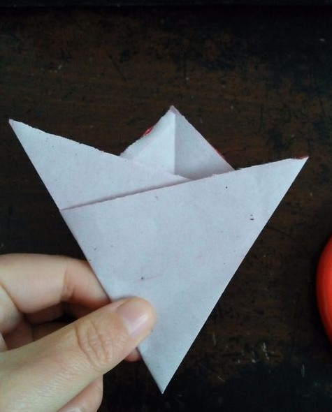 三瓣团花的剪纸步骤