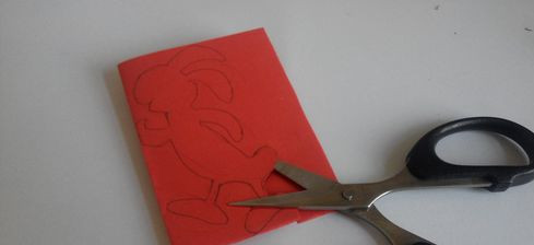 兔子的剪纸步骤