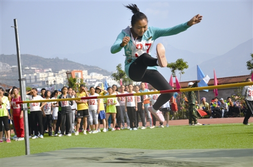 有关秋季运动会的广播稿