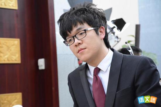 �½࣬�����ʦ���ж�Զ?