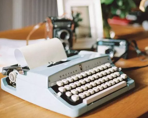 �����ഺ�ĸ߿������ز�