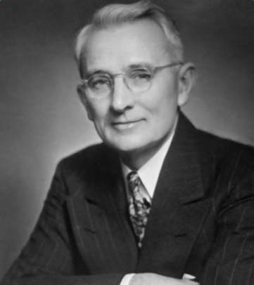 名人小时候故事 名人小时候故事