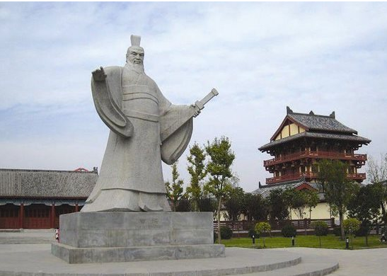 ��ʷ���˹��£��ܲ�����