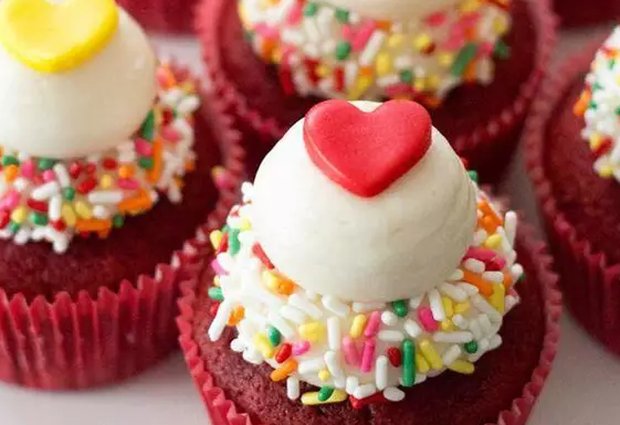 �߿������زģ���������