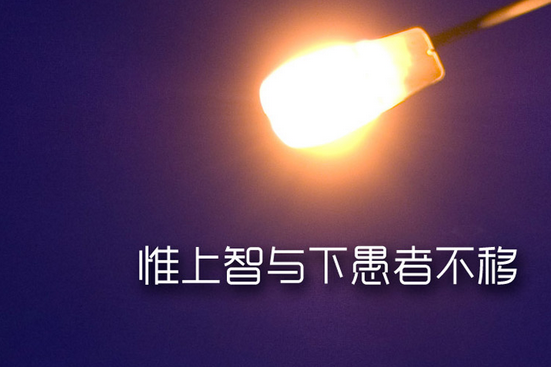 �����־����С����