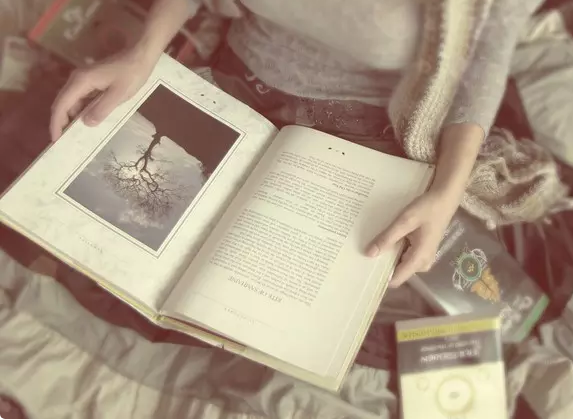 �߿����ľ�ѡ�زģ�ǫѷ������