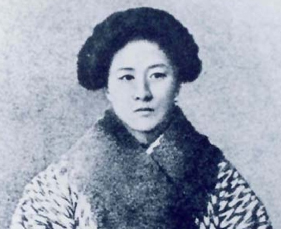 ���˹��£���誵Ĺ¶�