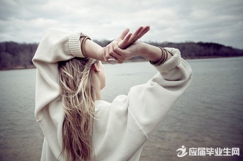 关于尔虞我诈的成语故事