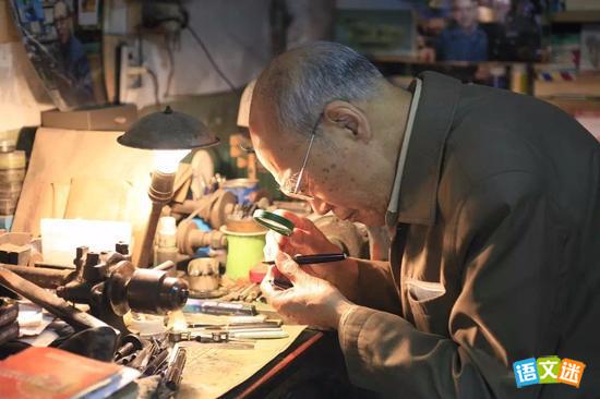 �����ǡ����һ���ޱʽ���һ��ֻ��һ����