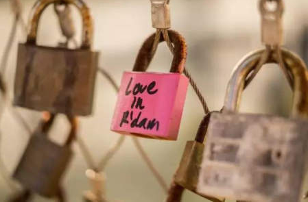 ������Ҫ������,�αؿ�����ɫ����������