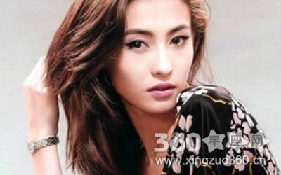 �����۵�Ů���и����� �Ӻ����������