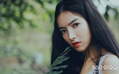 �����۸ߵ�ü��Ů���������