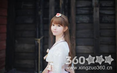 ��������ɫ��¶����Ը�����