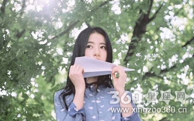 ���ؼ�����ǿ��Ů������