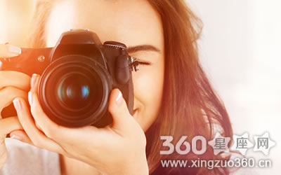 ������ ���׷۵����Ե�����