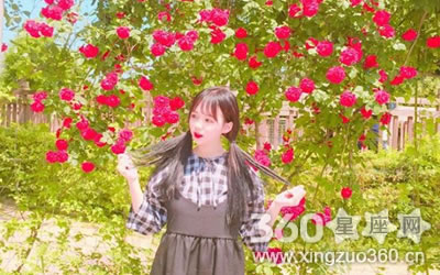 ������ȥ�۷�Ҳϴ���ɾ�������Ů