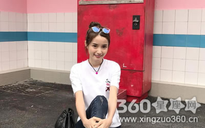 ��������С˵Ů�����ʵ�����Ů