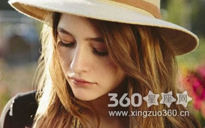 ���ʵ�����֮����������ױƷ������Ů