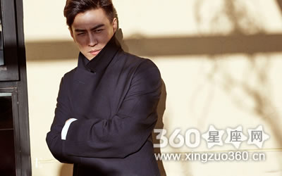 ��С�������˶���˼����ϰ�ߵ�����