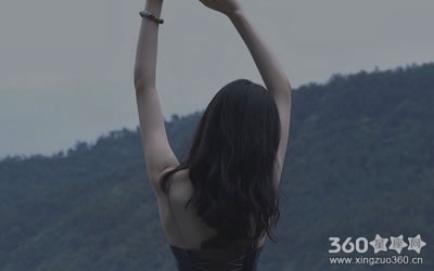 ��Щ��Ф�и�����Ů�����ں�