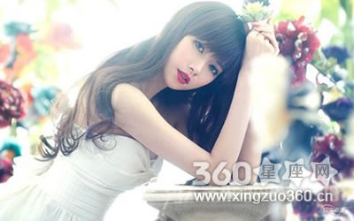 ������������̬ ���־���һ��ȭ������Ů