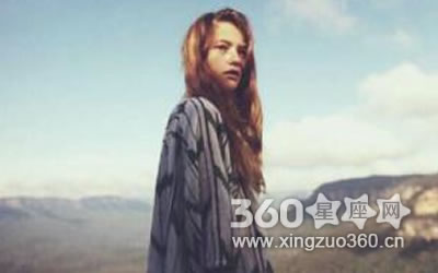 һ��������ע��ӵ��ħ�����ĵ�����Ů