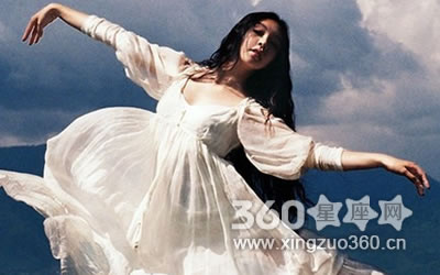 ����˺���ܵ����Ե�����Ů����Щ