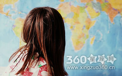 �������Ļ�д�����ϵ�����Ů��