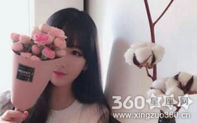 ��Ĭ���ԣ�˵�ľ�����Щ����