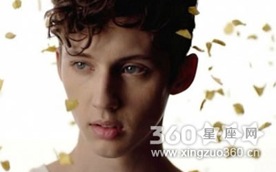 ���������� �����Լ��ܷ���Ƶ�����