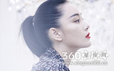 ����Ů�� ��Щ����Ů���Ѷ���΢Ц