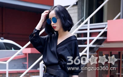 ��������������������Ů����˭