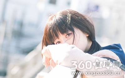 ����ͷ��˲���С���ñ����������Ů