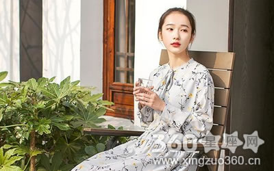 ��Щ��ФŮ�����¹����ϵĳ���ѹ��