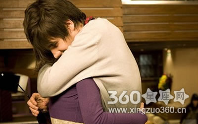 ��Щ����Ů���ﳵ�������ǰ���