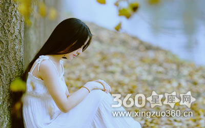 ��Щ����Ů���ﳵ�������ǰ���