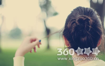 ��Щ����Ů���ﳵ�������ǰ���