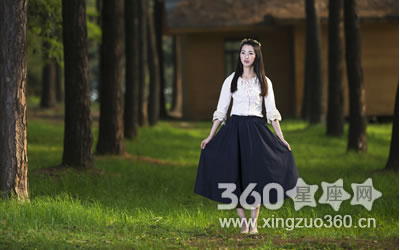 �����������Ѹ��Լ�˵���廰������Ů