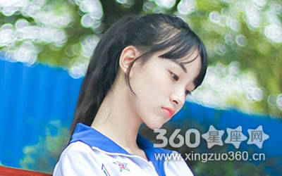 ���ǰ�ϲ���Ͱ�����һ�������Ů